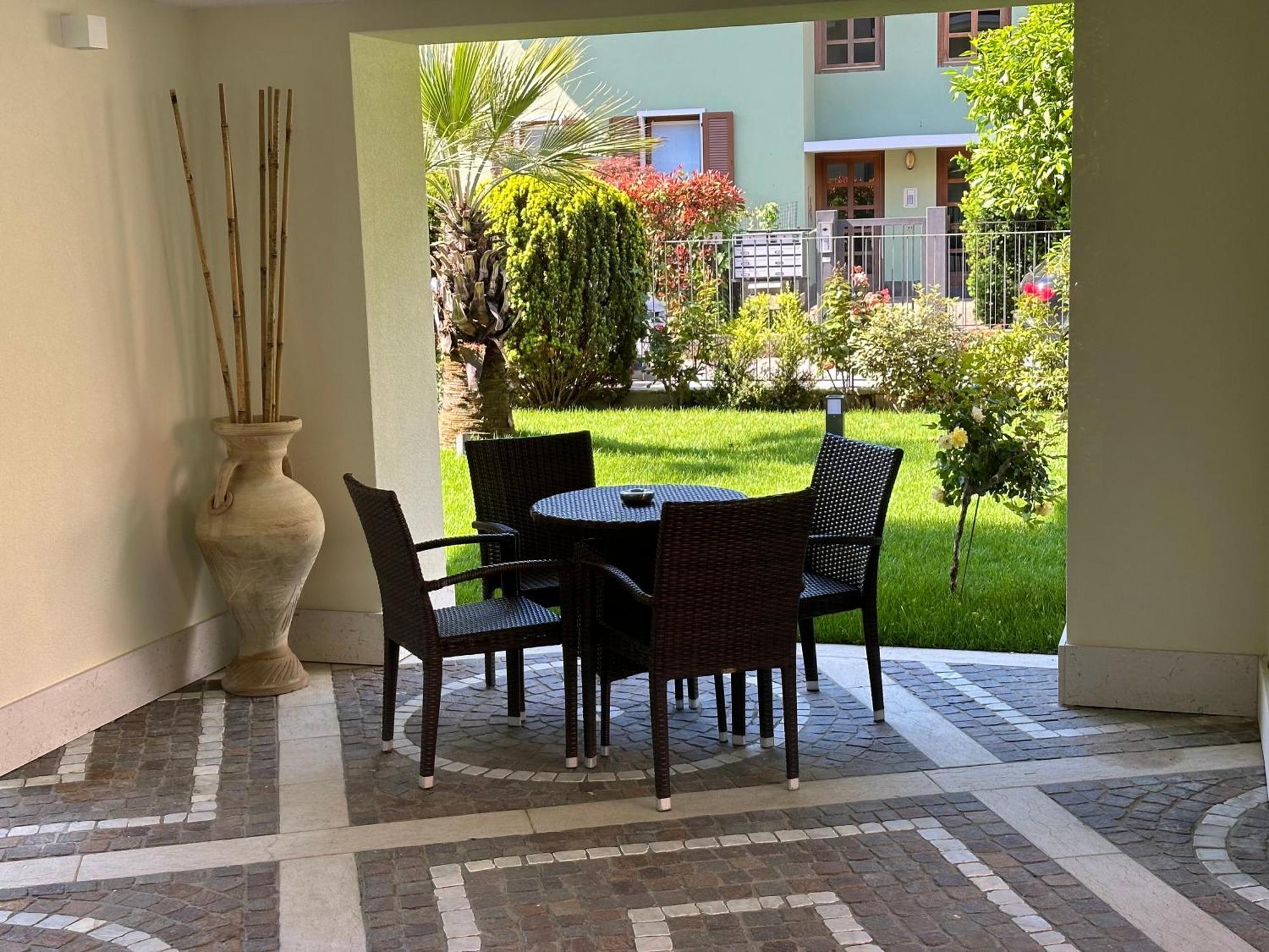Residence Villa Dalila - Appartamento Dalila Riva del Garda Exterior photo